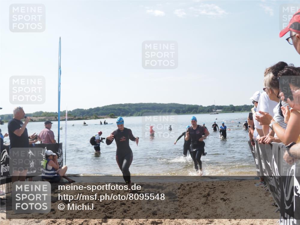 22.06.2025 - Viking Triathlon MichiJ http://msf.ph/oto/8095548 22.06.2025 10:40:58 Schwimmen 59, 153, 389, 397, 496, 530 meine-sportfotos.de