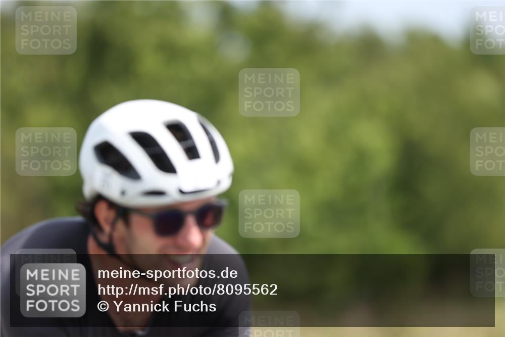 22.06.2025 - Viking Triathlon Yannick Fuchs http://msf.ph/oto/8095562 22.06.2025 11:58:02 Radfahren 5, 216, 219, 271, 284, 343, 429 meine-sportfotos.de