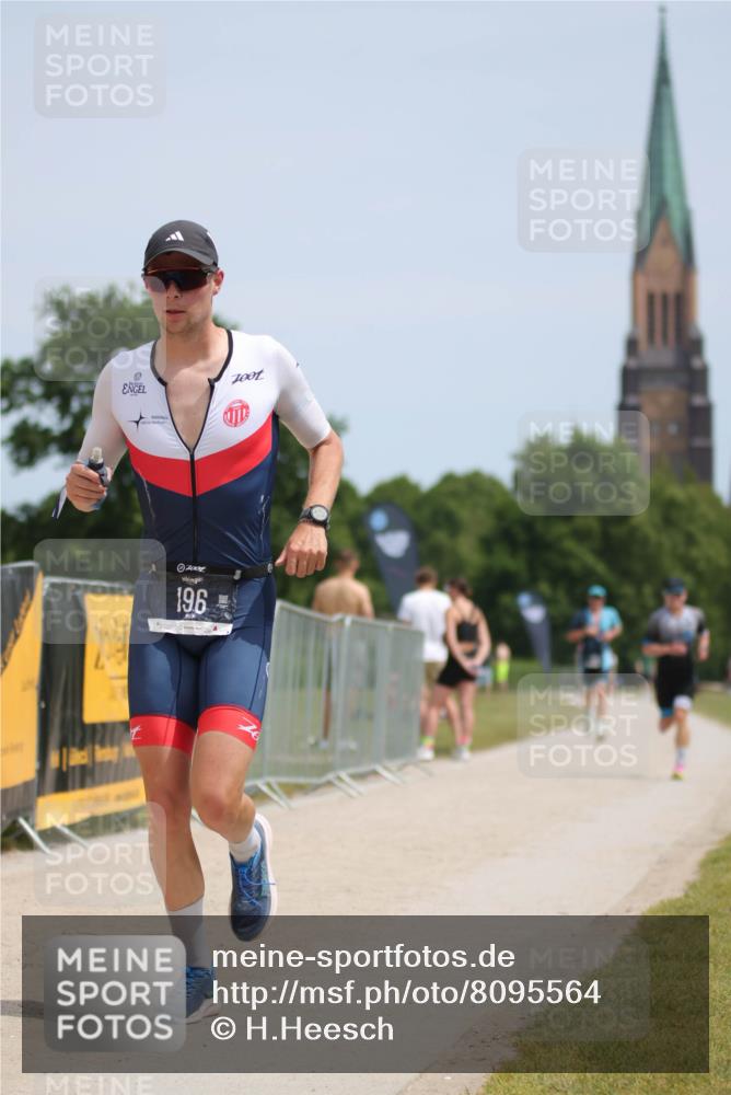 22.06.2025 - Viking Triathlon H.Heesch http://msf.ph/oto/8095564 22.06.2025 13:07:38 Laufen 12, 196 meine-sportfotos.de