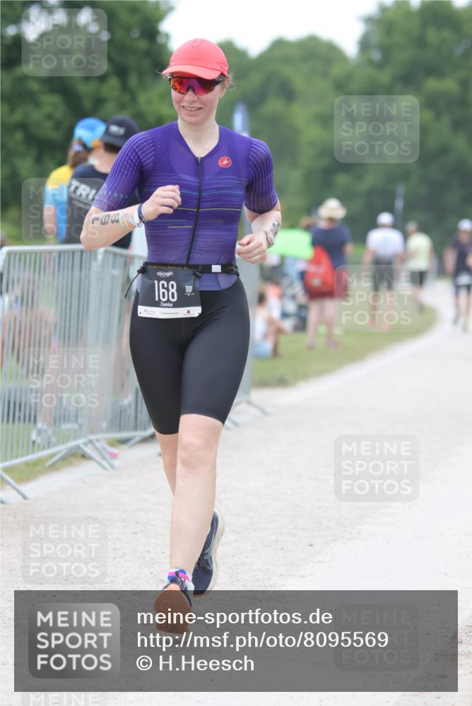 22.06.2025 - Viking Triathlon H.Heesch http://msf.ph/oto/8095569 22.06.2025 15:29:29 Laufen 168, 351 meine-sportfotos.de
