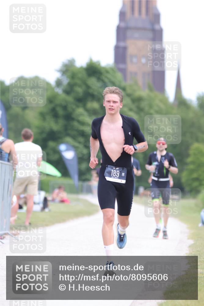 22.06.2025 - Viking Triathlon H.Heesch http://msf.ph/oto/8095606 22.06.2025 13:24:47 Laufen 189, 314 meine-sportfotos.de