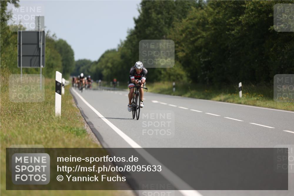 22.06.2025 - Viking Triathlon Yannick Fuchs http://msf.ph/oto/8095633 22.06.2025 11:20:58 Radfahren 97, 292, 422, 524, 546 meine-sportfotos.de