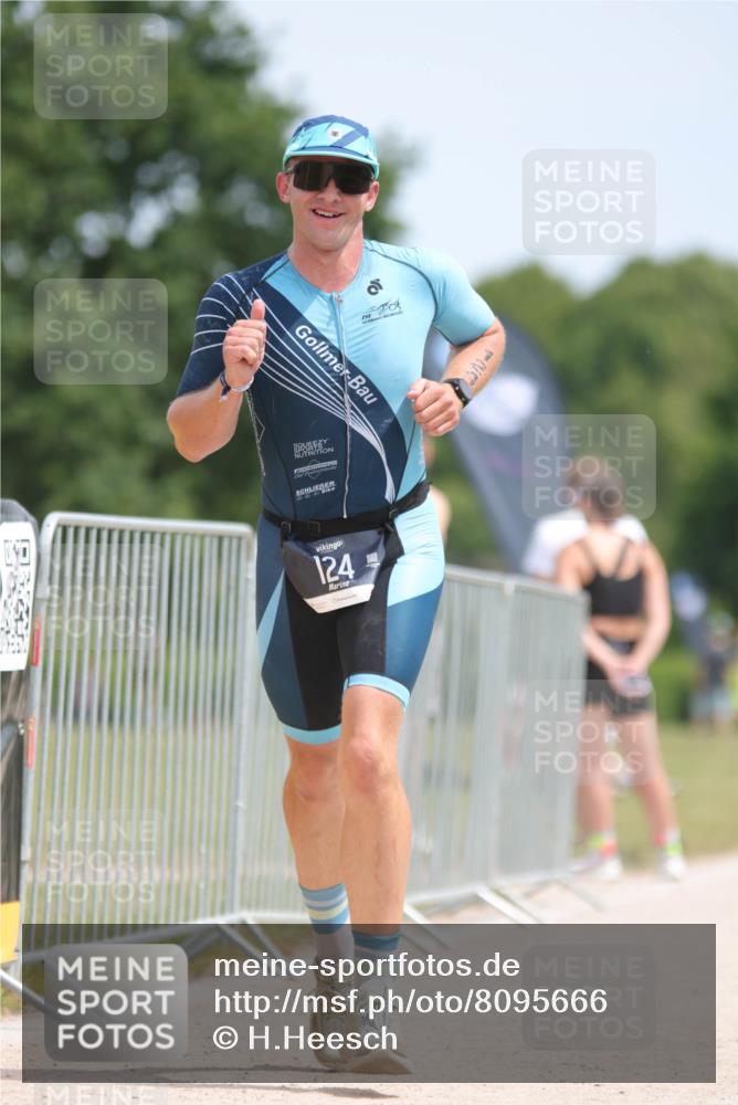22.06.2025 - Viking Triathlon H.Heesch http://msf.ph/oto/8095666 22.06.2025 13:07:46 Laufen 12, 124 meine-sportfotos.de