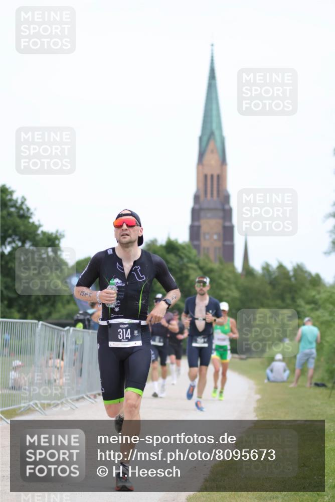 22.06.2025 - Viking Triathlon H.Heesch http://msf.ph/oto/8095673 22.06.2025 13:24:53 Laufen 61, 162, 189, 314, 358 meine-sportfotos.de