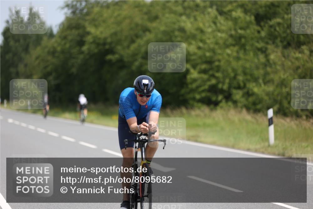 22.06.2025 - Viking Triathlon Yannick Fuchs http://msf.ph/oto/8095682 22.06.2025 11:58:12 Radfahren 216, 355 meine-sportfotos.de