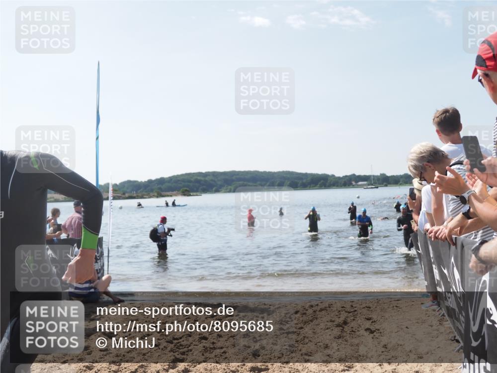 22.06.2025 - Viking Triathlon MichiJ http://msf.ph/oto/8095685 22.06.2025 10:41:03 Schwimmen 153, 314, 389, 397, 496, 631 meine-sportfotos.de