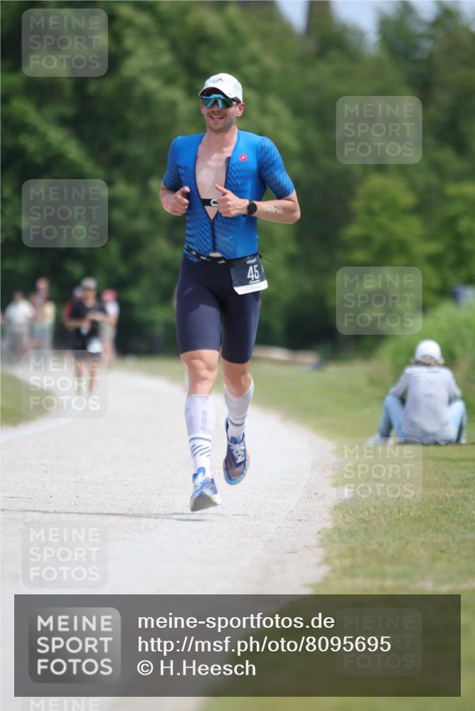 22.06.2025 - Viking Triathlon H.Heesch http://msf.ph/oto/8095695 22.06.2025 13:08:43 Laufen 45 meine-sportfotos.de
