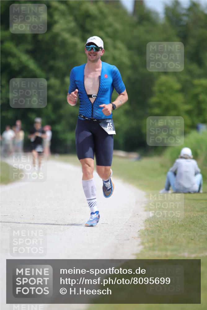 22.06.2025 - Viking Triathlon H.Heesch http://msf.ph/oto/8095699 22.06.2025 13:08:43 Laufen 45 meine-sportfotos.de
