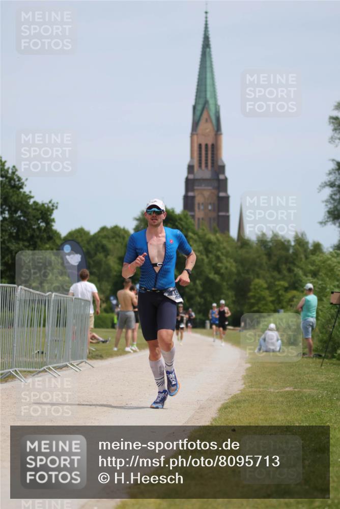 22.06.2025 - Viking Triathlon H.Heesch http://msf.ph/oto/8095713 22.06.2025 13:08:47 Laufen 45 meine-sportfotos.de
