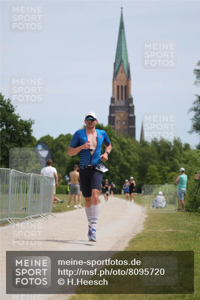 22.06.2025 - Viking Triathlon H.Heesch http://msf.ph/oto/8095720 22.06.2025 13:08:47 Laufen 45 meine-sportfotos.de