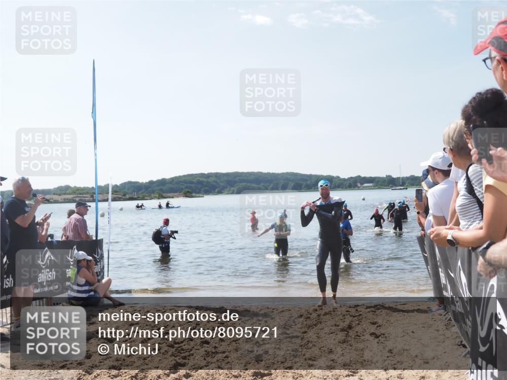 22.06.2025 - Viking Triathlon MichiJ http://msf.ph/oto/8095721 22.06.2025 10:41:10 Schwimmen 94, 153, 314, 389, 496, 631 meine-sportfotos.de