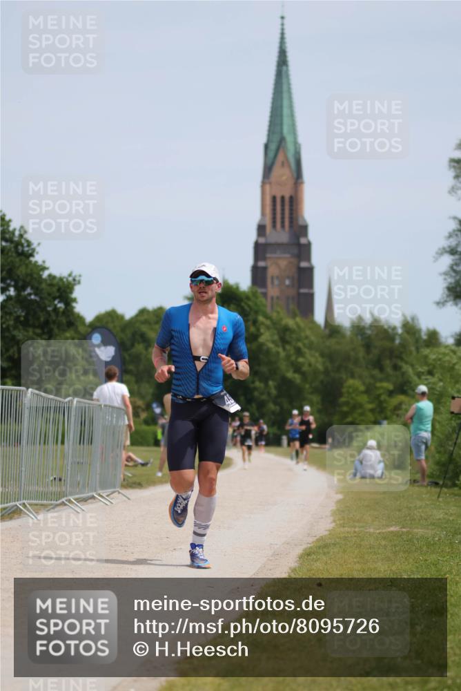 22.06.2025 - Viking Triathlon H.Heesch http://msf.ph/oto/8095726 22.06.2025 13:08:47 Laufen 45 meine-sportfotos.de