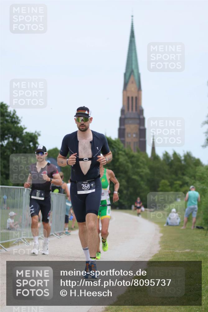 22.06.2025 - Viking Triathlon H.Heesch http://msf.ph/oto/8095737 22.06.2025 13:24:56 Laufen 61, 162, 314, 358 meine-sportfotos.de
