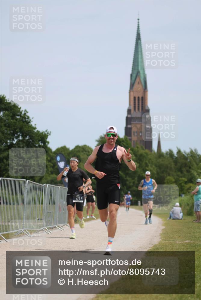 22.06.2025 - Viking Triathlon H.Heesch http://msf.ph/oto/8095743 22.06.2025 13:09:00 Laufen 278, 611, 661 meine-sportfotos.de