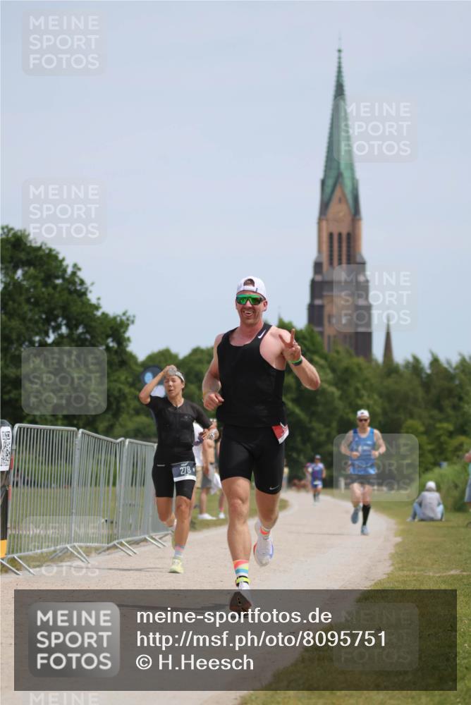 22.06.2025 - Viking Triathlon H.Heesch http://msf.ph/oto/8095751 22.06.2025 13:09:00 Laufen 278, 611, 661 meine-sportfotos.de
