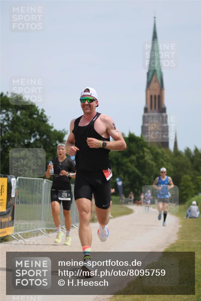 22.06.2025 - Viking Triathlon H.Heesch http://msf.ph/oto/8095759 22.06.2025 13:09:01 Laufen 278, 611, 661 meine-sportfotos.de