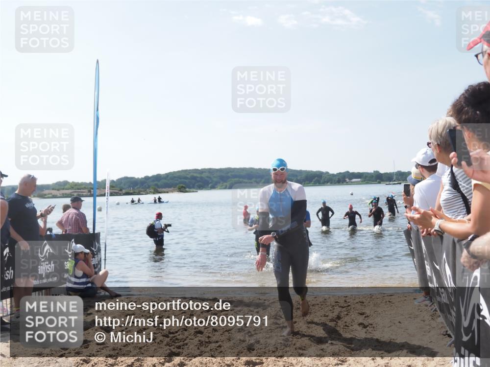 22.06.2025 - Viking Triathlon MichiJ http://msf.ph/oto/8095791 22.06.2025 10:41:12 Schwimmen 94, 153, 314, 389, 496, 631 meine-sportfotos.de