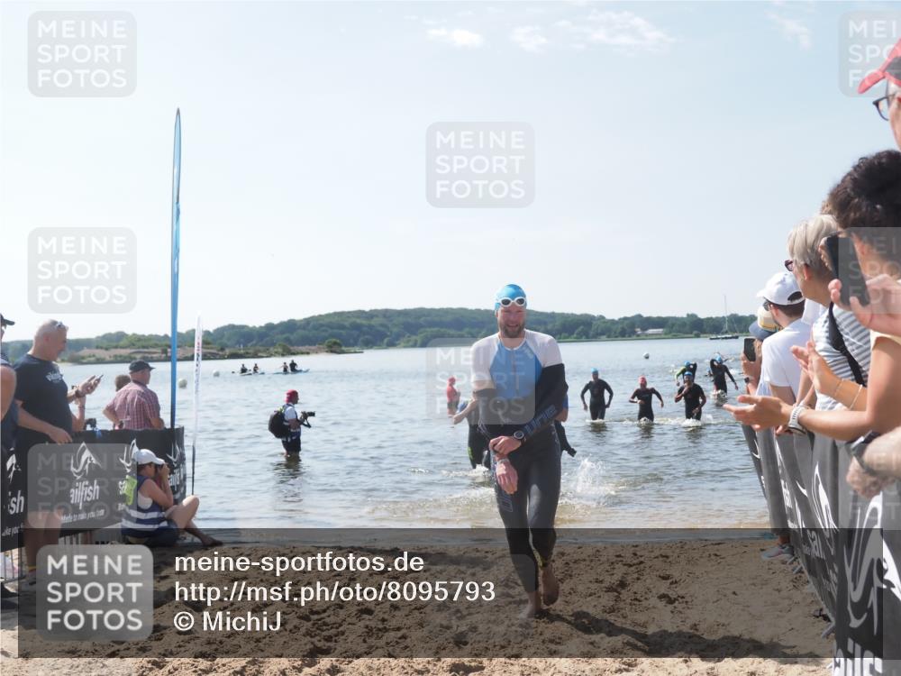 22.06.2025 - Viking Triathlon MichiJ http://msf.ph/oto/8095793 22.06.2025 10:41:12 Schwimmen 94, 153, 314, 389, 496, 631 meine-sportfotos.de