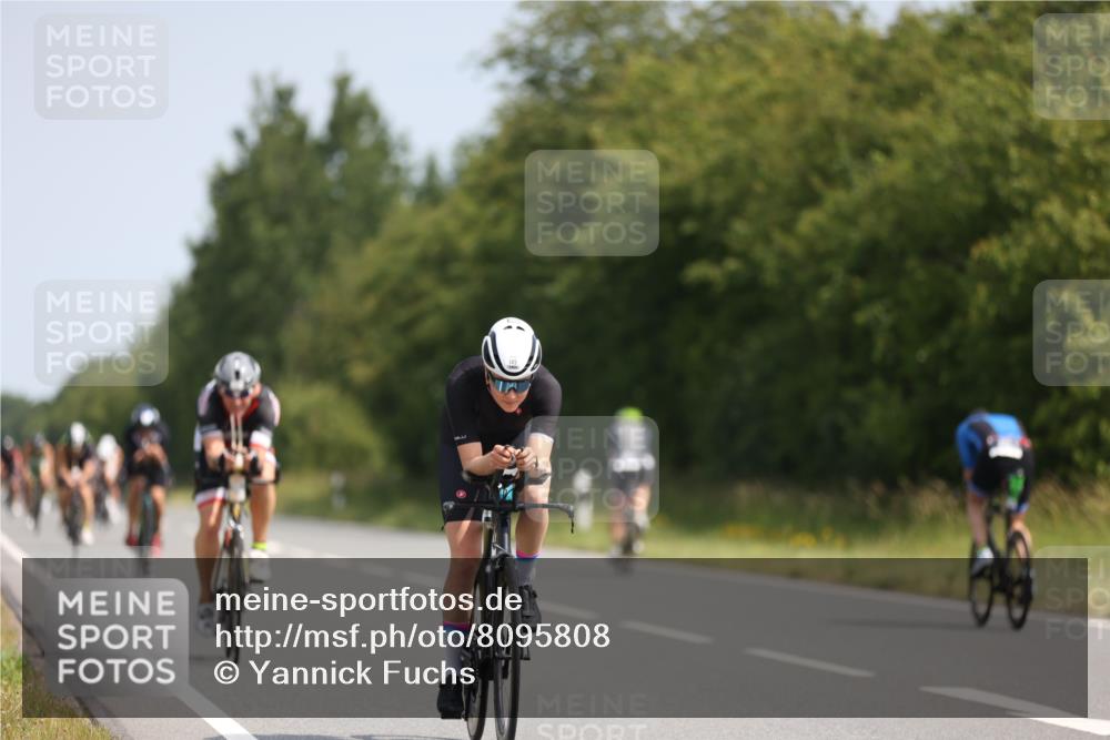 22.06.2025 - Viking Triathlon Yannick Fuchs http://msf.ph/oto/8095808 22.06.2025 11:21:09 Radfahren 19, 97, 146, 149, 162, 170, 201, 208, 377, 407, 477, 481, 507, 557, 656 meine-sportfotos.de