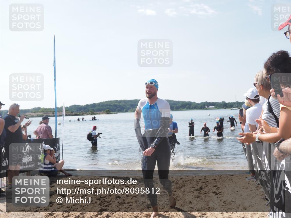 22.06.2025 - Viking Triathlon MichiJ http://msf.ph/oto/8095812 22.06.2025 10:41:13 Schwimmen 94, 153, 314, 389, 390, 496, 631 meine-sportfotos.de