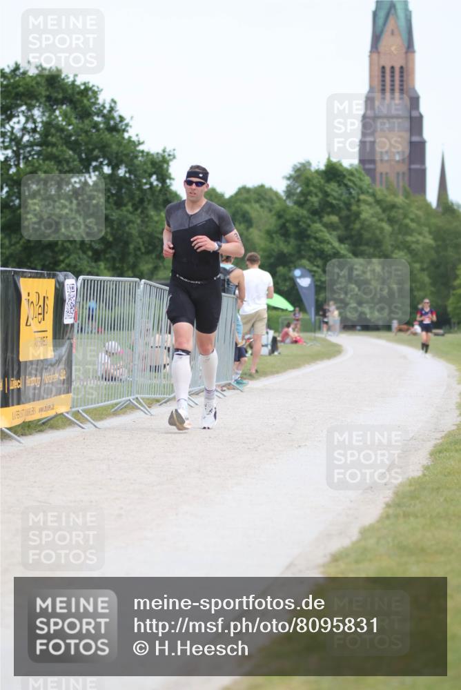 22.06.2025 - Viking Triathlon H.Heesch http://msf.ph/oto/8095831 22.06.2025 13:25:01 Laufen 61, 162, 306, 358 meine-sportfotos.de