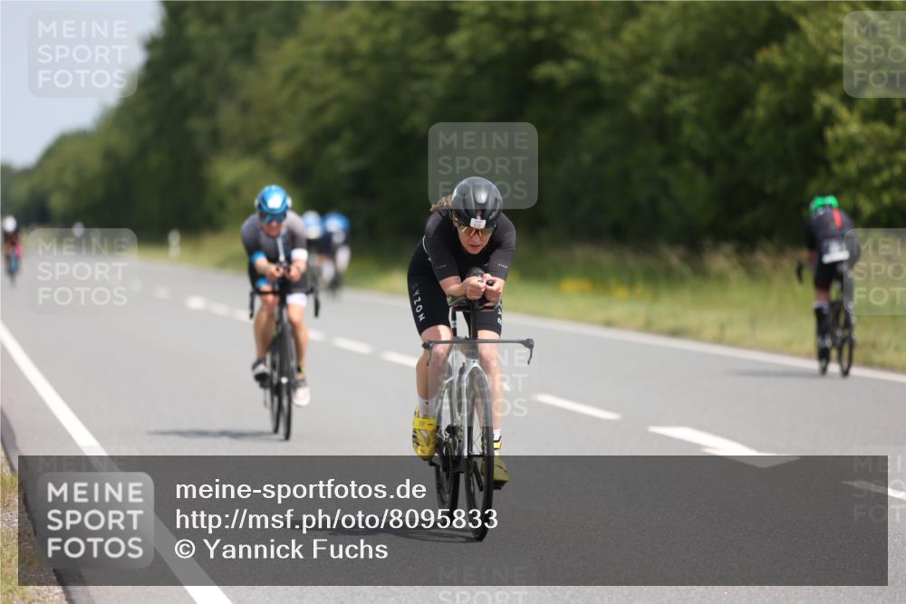 22.06.2025 - Viking Triathlon Yannick Fuchs http://msf.ph/oto/8095833 22.06.2025 11:58:33 Radfahren 12, 607, 613 meine-sportfotos.de