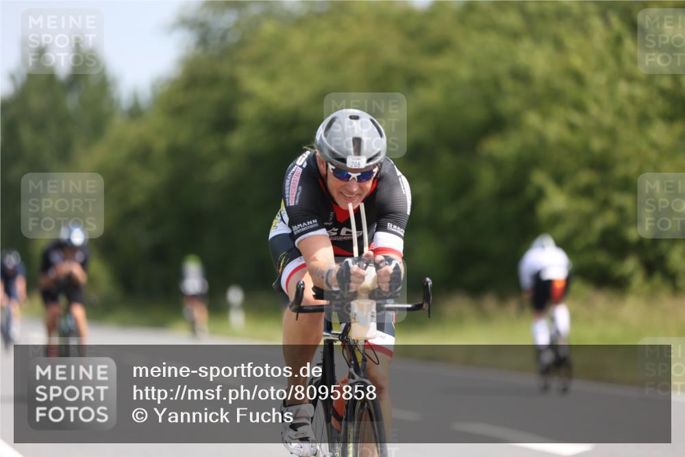 22.06.2025 - Viking Triathlon Yannick Fuchs http://msf.ph/oto/8095858 22.06.2025 11:21:11 Radfahren 19, 146, 149, 162, 170, 201, 208, 377, 382, 388, 395, 407, 477, 481, 507, 557, 656 meine-sportfotos.de