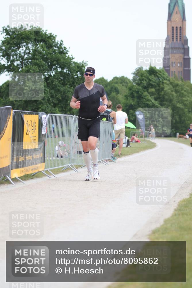 22.06.2025 - Viking Triathlon H.Heesch http://msf.ph/oto/8095862 22.06.2025 13:25:01 Laufen 61, 162, 306, 358 meine-sportfotos.de
