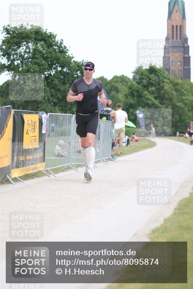 22.06.2025 - Viking Triathlon H.Heesch http://msf.ph/oto/8095874 22.06.2025 13:25:01 Laufen 61, 162, 306, 358 meine-sportfotos.de