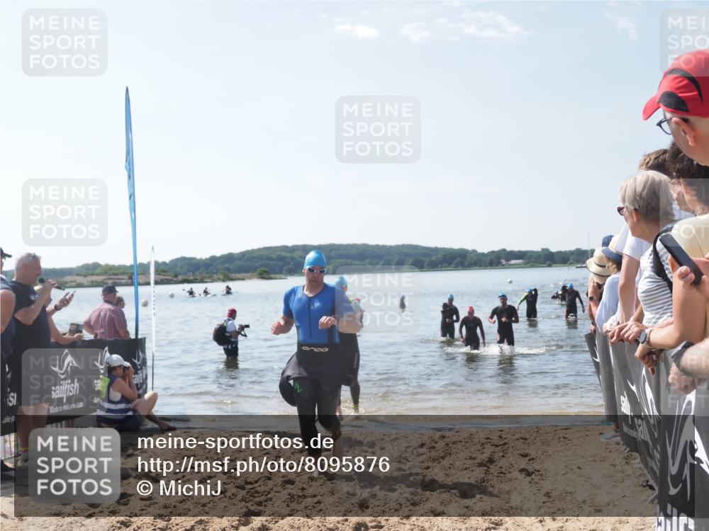 22.06.2025 - Viking Triathlon MichiJ http://msf.ph/oto/8095876 22.06.2025 10:41:15 Schwimmen 94, 153, 314, 376, 390, 496, 631 meine-sportfotos.de