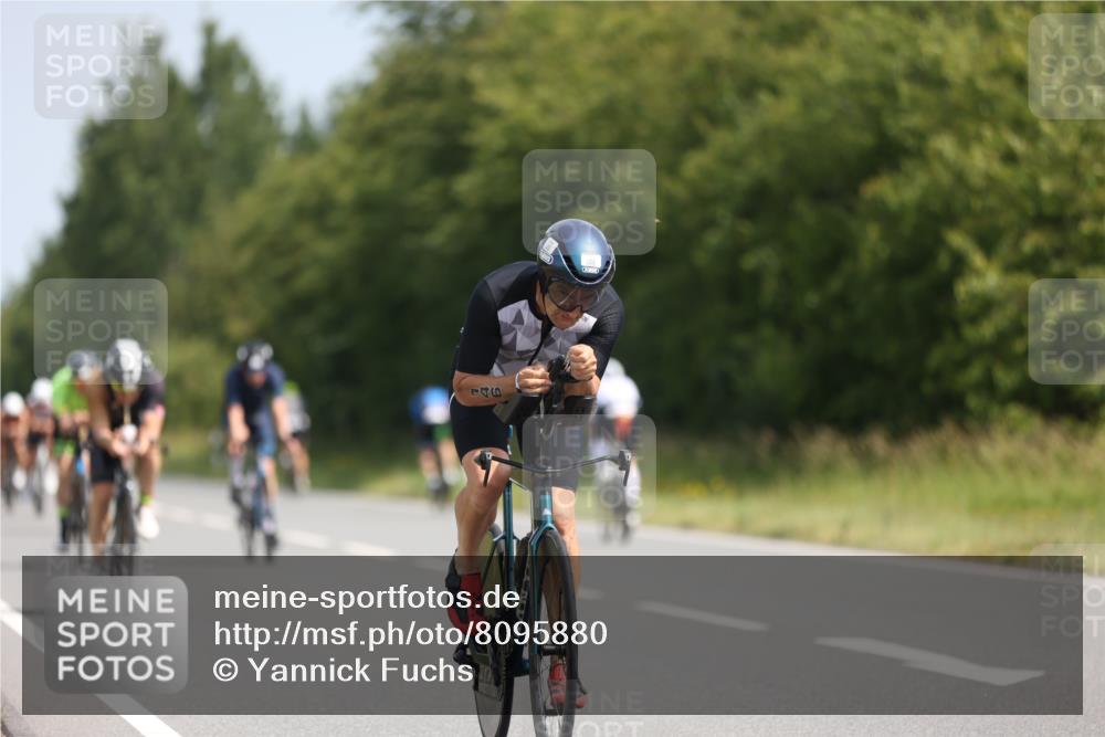 22.06.2025 - Viking Triathlon Yannick Fuchs http://msf.ph/oto/8095880 22.06.2025 11:21:12 Radfahren 19, 146, 149, 162, 170, 201, 208, 377, 382, 388, 395, 407, 477, 481, 507, 557, 656 meine-sportfotos.de