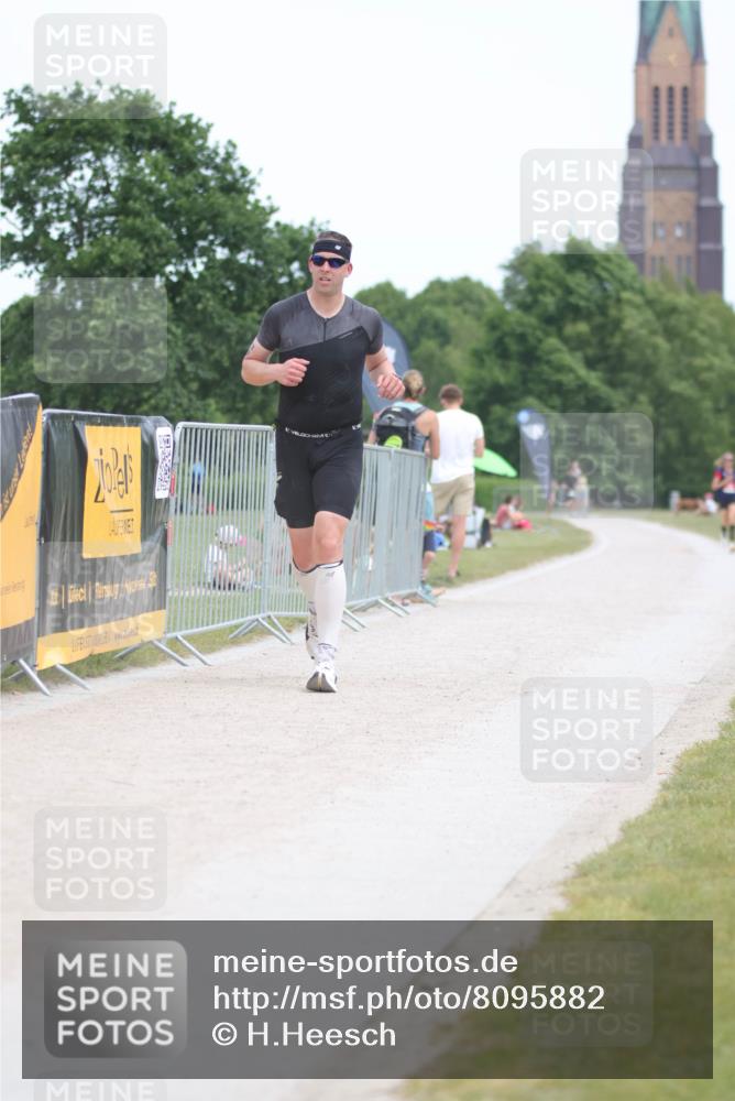 22.06.2025 - Viking Triathlon H.Heesch http://msf.ph/oto/8095882 22.06.2025 13:25:01 Laufen 61, 162, 306, 358 meine-sportfotos.de