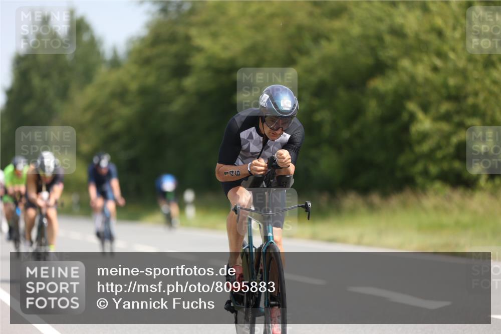 22.06.2025 - Viking Triathlon Yannick Fuchs http://msf.ph/oto/8095883 22.06.2025 11:21:13 Radfahren 19, 146, 149, 162, 170, 201, 208, 377, 382, 388, 395, 407, 477, 481, 507, 557, 656 meine-sportfotos.de