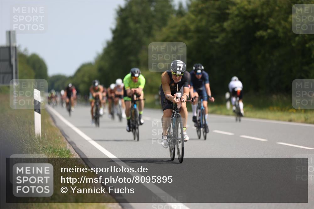 22.06.2025 - Viking Triathlon Yannick Fuchs http://msf.ph/oto/8095895 22.06.2025 11:21:13 Radfahren 19, 146, 149, 162, 170, 201, 208, 377, 382, 388, 395, 407, 477, 481, 507, 557, 656 meine-sportfotos.de