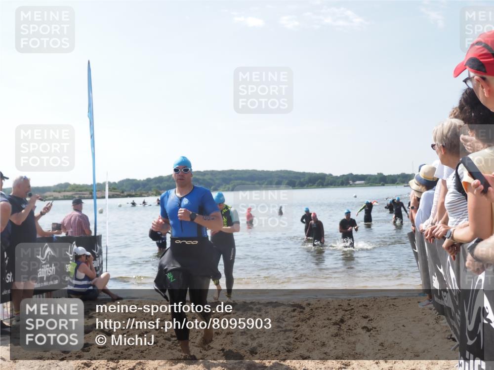22.06.2025 - Viking Triathlon MichiJ http://msf.ph/oto/8095903 22.06.2025 10:41:16 Schwimmen 94, 153, 314, 376, 390, 496, 631 meine-sportfotos.de