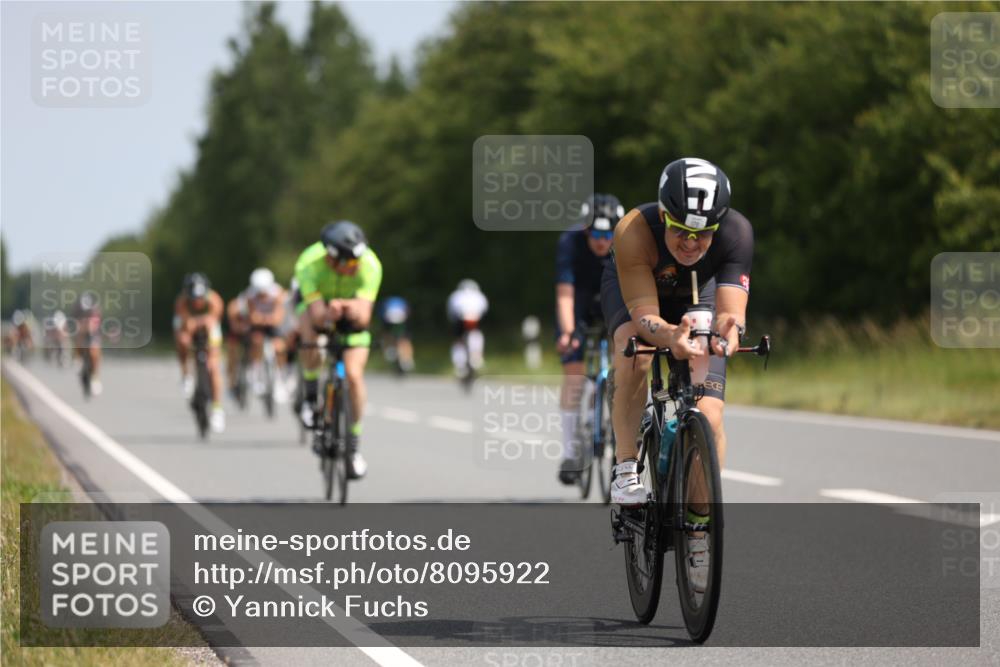 22.06.2025 - Viking Triathlon Yannick Fuchs http://msf.ph/oto/8095922 22.06.2025 11:21:14 Radfahren 19, 146, 149, 162, 170, 201, 208, 377, 382, 388, 395, 407, 477, 481, 507, 557, 656 meine-sportfotos.de