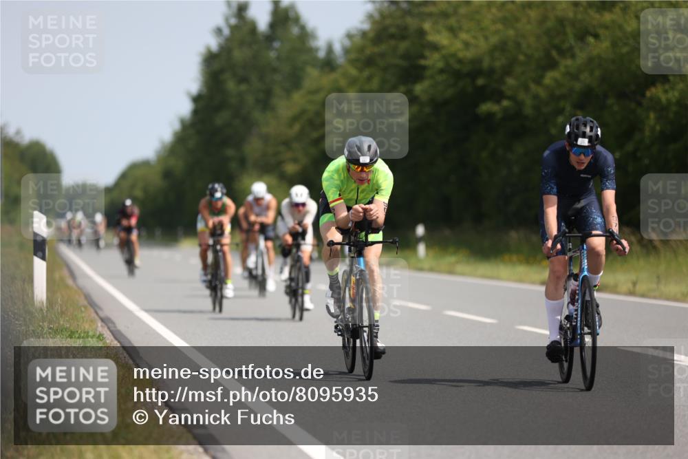 22.06.2025 - Viking Triathlon Yannick Fuchs http://msf.ph/oto/8095935 22.06.2025 11:21:15 Radfahren 19, 146, 162, 170, 201, 208, 377, 382, 388, 395, 407, 481, 507, 557, 656 meine-sportfotos.de