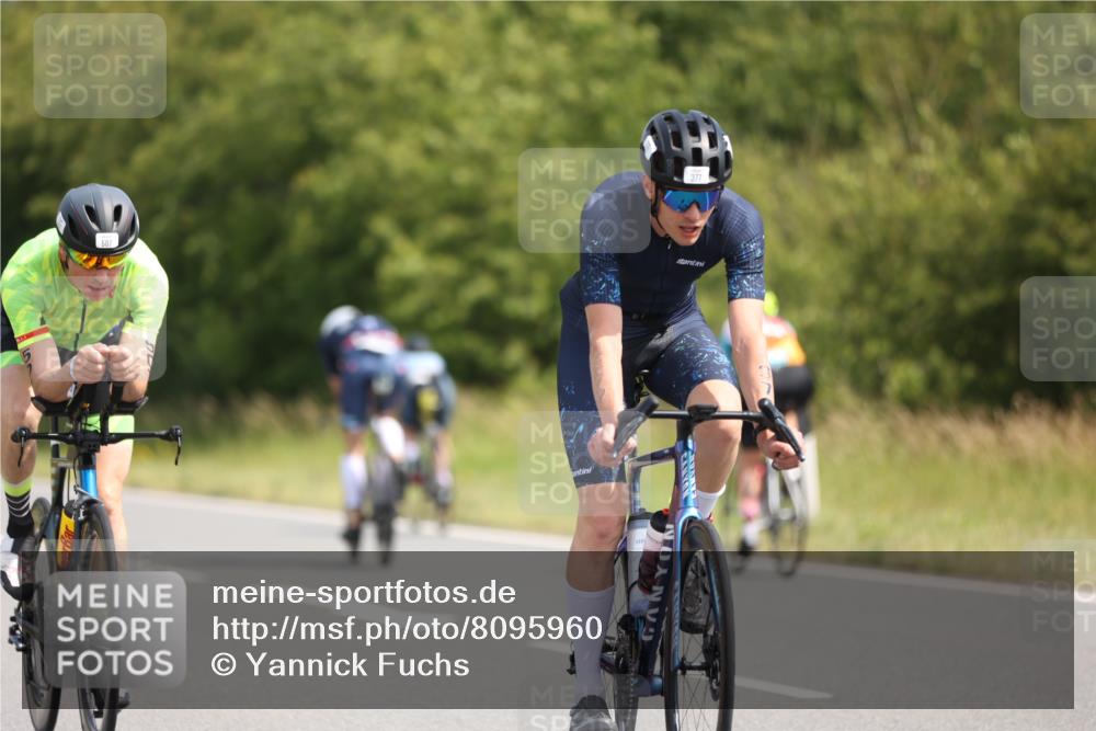 22.06.2025 - Viking Triathlon Yannick Fuchs http://msf.ph/oto/8095960 22.06.2025 11:21:16 Radfahren 19, 146, 162, 170, 201, 377, 382, 388, 395, 407, 481, 507, 557 meine-sportfotos.de