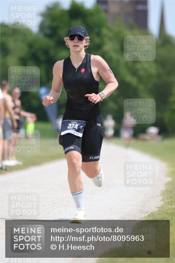22.06.2025 - Viking Triathlon H.Heesch http://msf.ph/oto/8095963 22.06.2025 13:09:30 Laufen 374 meine-sportfotos.de