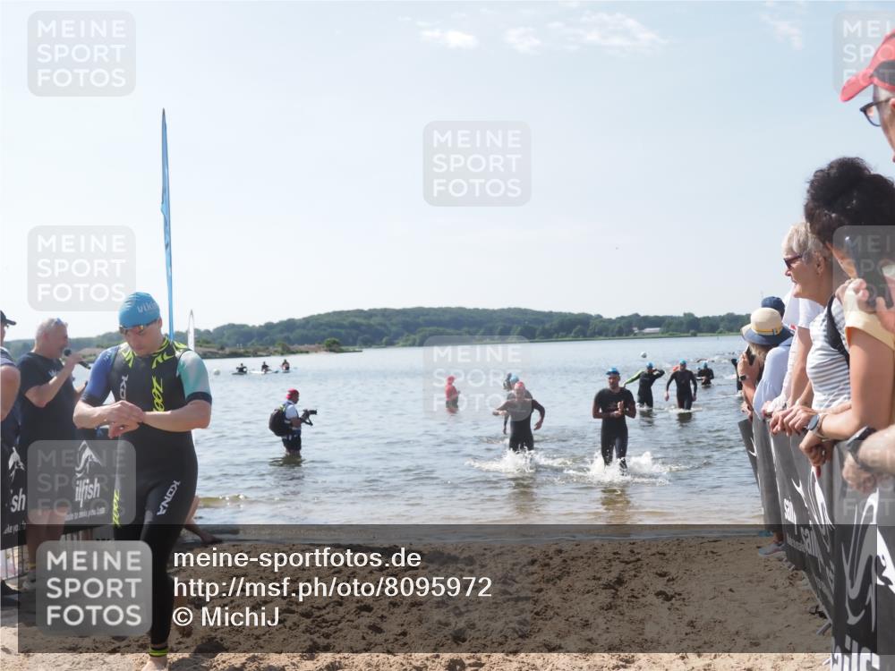 22.06.2025 - Viking Triathlon MichiJ http://msf.ph/oto/8095972 22.06.2025 10:41:18 Schwimmen 54, 94, 314, 376, 390, 496, 631 meine-sportfotos.de