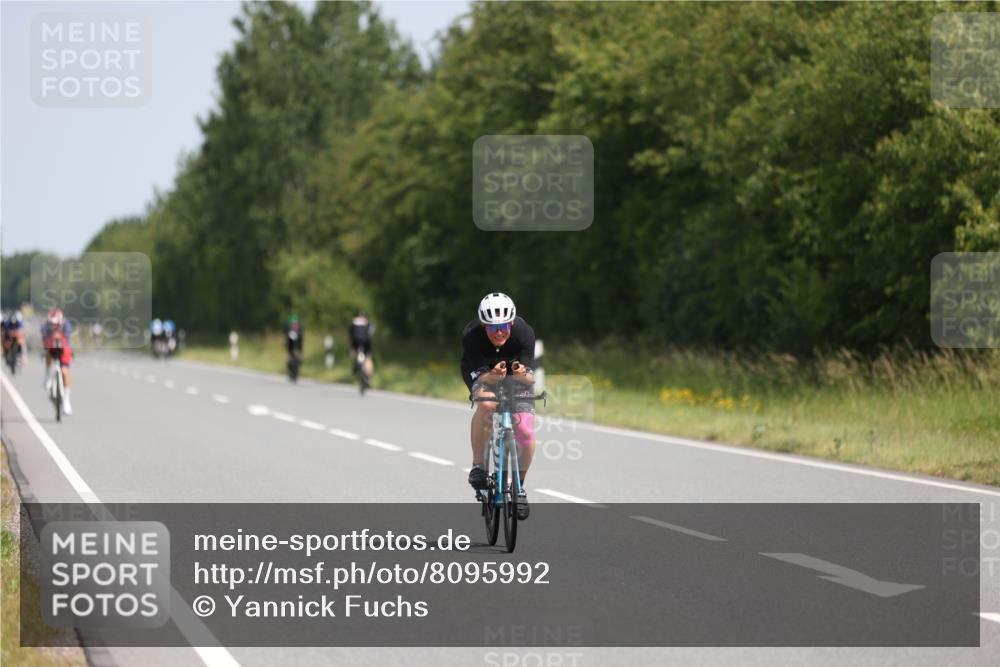 22.06.2025 - Viking Triathlon Yannick Fuchs http://msf.ph/oto/8095992 22.06.2025 11:58:42 Radfahren 616, 631 meine-sportfotos.de