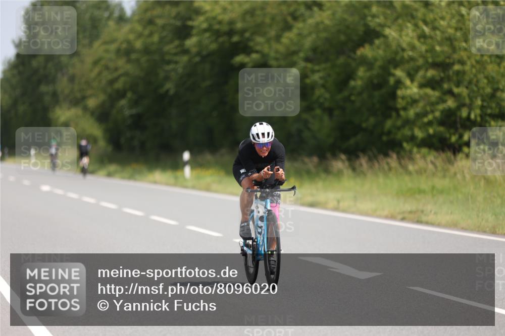 22.06.2025 - Viking Triathlon Yannick Fuchs http://msf.ph/oto/8096020 22.06.2025 11:58:42 Radfahren 616, 631 meine-sportfotos.de