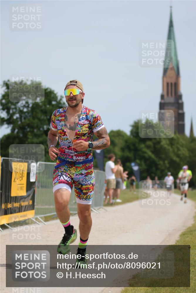 22.06.2025 - Viking Triathlon H.Heesch http://msf.ph/oto/8096021 22.06.2025 13:09:49 Laufen 517 meine-sportfotos.de