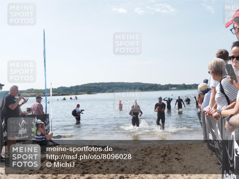 22.06.2025 - Viking Triathlon MichiJ http://msf.ph/oto/8096028 22.06.2025 10:41:19 Schwimmen 54, 94, 314, 376, 390, 631 meine-sportfotos.de