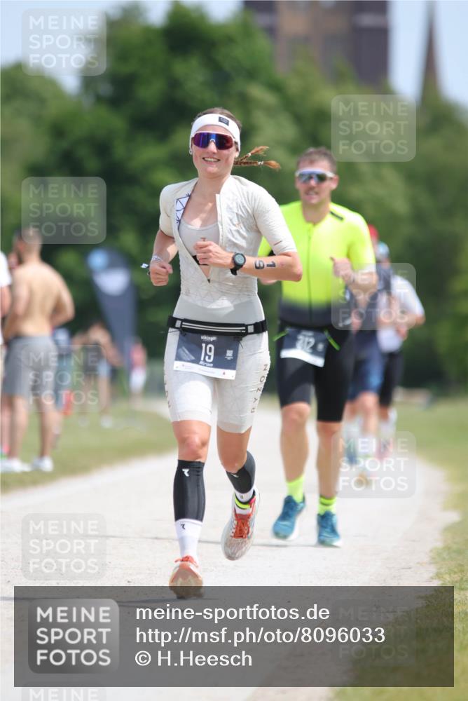 22.06.2025 - Viking Triathlon H.Heesch http://msf.ph/oto/8096033 22.06.2025 13:09:56 Laufen 19, 312, 377 meine-sportfotos.de