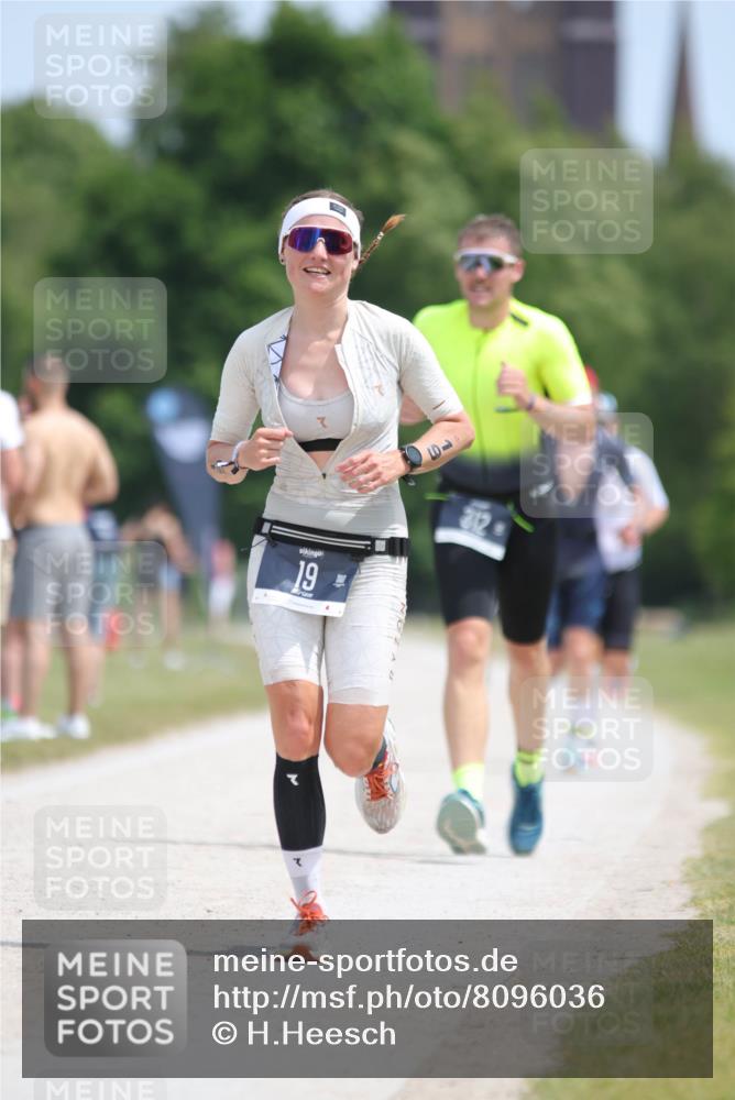 22.06.2025 - Viking Triathlon H.Heesch http://msf.ph/oto/8096036 22.06.2025 13:09:56 Laufen 19, 312, 377 meine-sportfotos.de