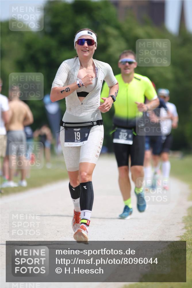 22.06.2025 - Viking Triathlon H.Heesch http://msf.ph/oto/8096044 22.06.2025 13:09:57 Laufen 19, 312, 377 meine-sportfotos.de