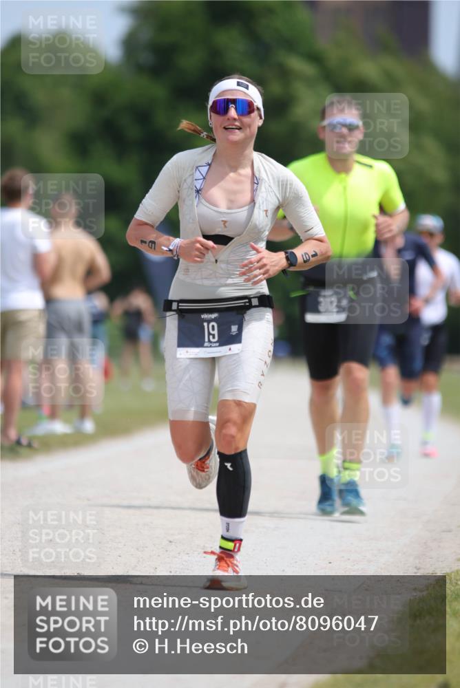 22.06.2025 - Viking Triathlon H.Heesch http://msf.ph/oto/8096047 22.06.2025 13:09:57 Laufen 19, 312, 377 meine-sportfotos.de