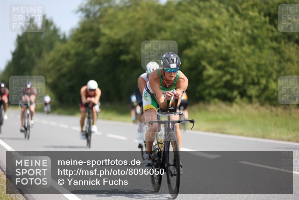 22.06.2025 - Viking Triathlon Yannick Fuchs http://msf.ph/oto/8096050 22.06.2025 11:21:18 Radfahren 19, 50, 75, 127, 162, 170, 377, 382, 388, 395, 407, 481, 507 meine-sportfotos.de