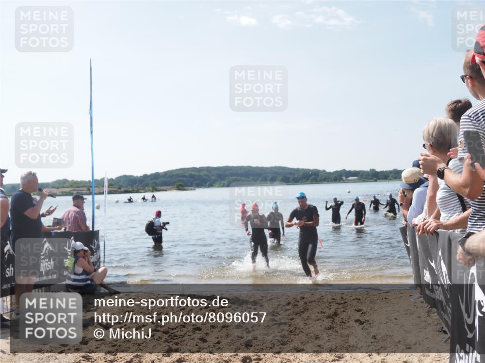 22.06.2025 - Viking Triathlon MichiJ http://msf.ph/oto/8096057 22.06.2025 10:41:20 Schwimmen 54, 94, 314, 376, 390, 631 meine-sportfotos.de